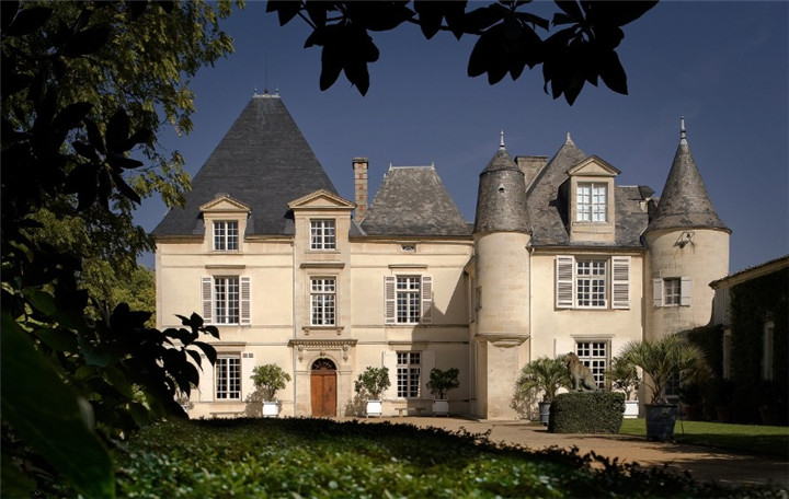 CHATEAU-HAUT-BRION-IN-PARKER-S-BELOVED-BORDEAUX1_gallery_image_big