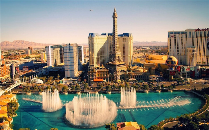 vegas-Daytime-1