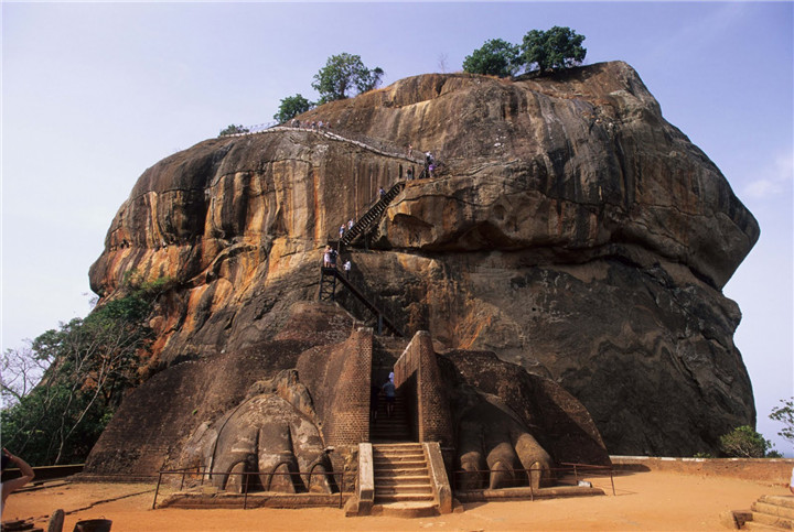 Sigiriya3_Sri_Lanka_Dastination_Tours2