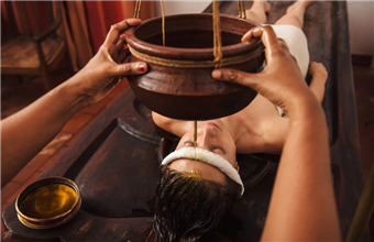 阿育吠陀按摩