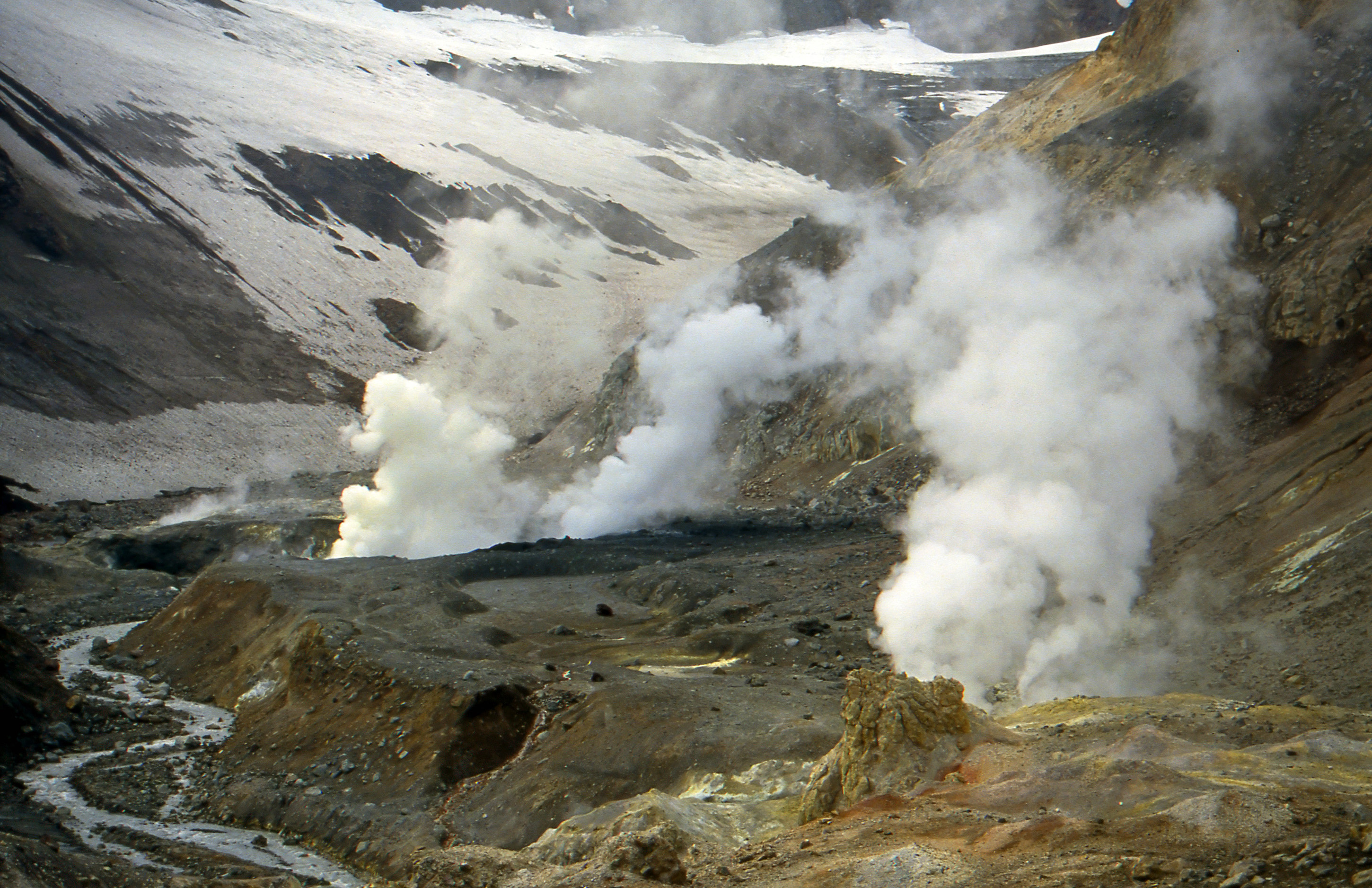 穆特诺夫斯克火山