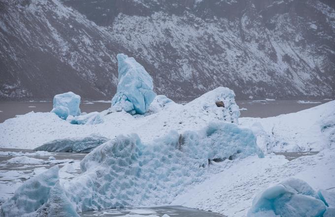 Blue Ice at Laigu 来古冰川蓝冰