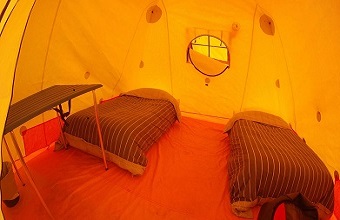 arctic-tented-camp-interior