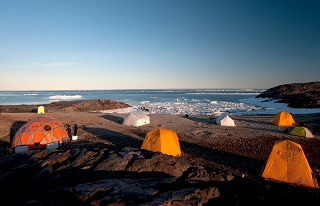 arctic-tented-camp-land