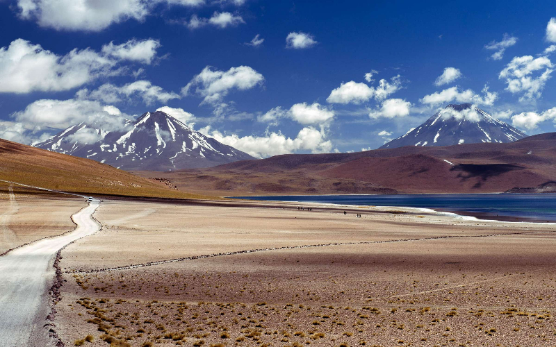 chile-laguna-miscanti-auf-ca-4-300-hocc88henmetern-in-der-region-antofagasta-im-norden-chiles-forcdan-fotolia-1200x800@2x