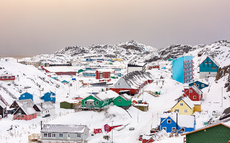 visit-greenland-2qcAafaVaSs-unsplash