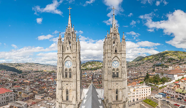 ecuador-galapagos-quito-downtown