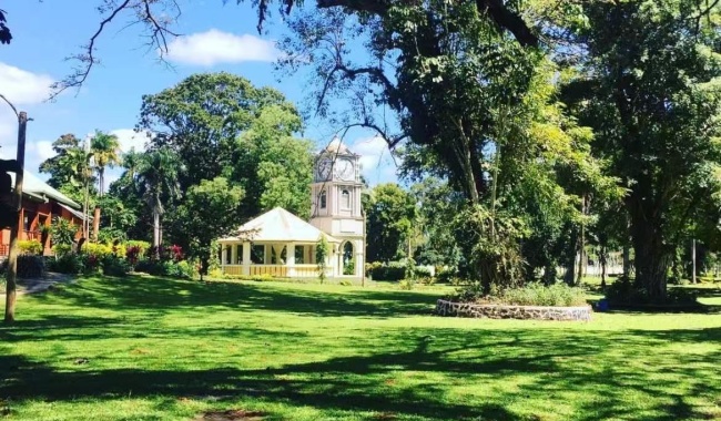 瑟斯顿花园 瑟斯顿花园