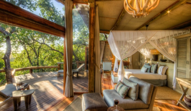 Camp-Okavango-Guest-Room-Interior-scaled
