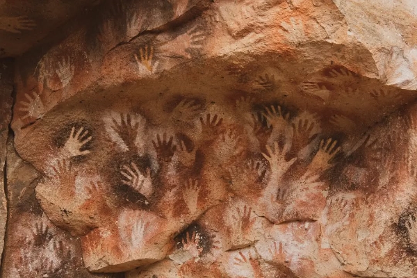 cuevadelasmanosoficial_242924406_576739973567885_5803561499164303641_n_副本