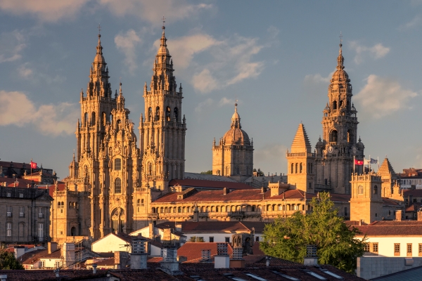 Santiago_Compostela_Cathedral_2023_-_View_from_Alameda_Park_副本